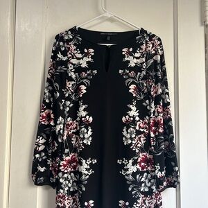 Women’s White House Black Market tunic - Size XXS